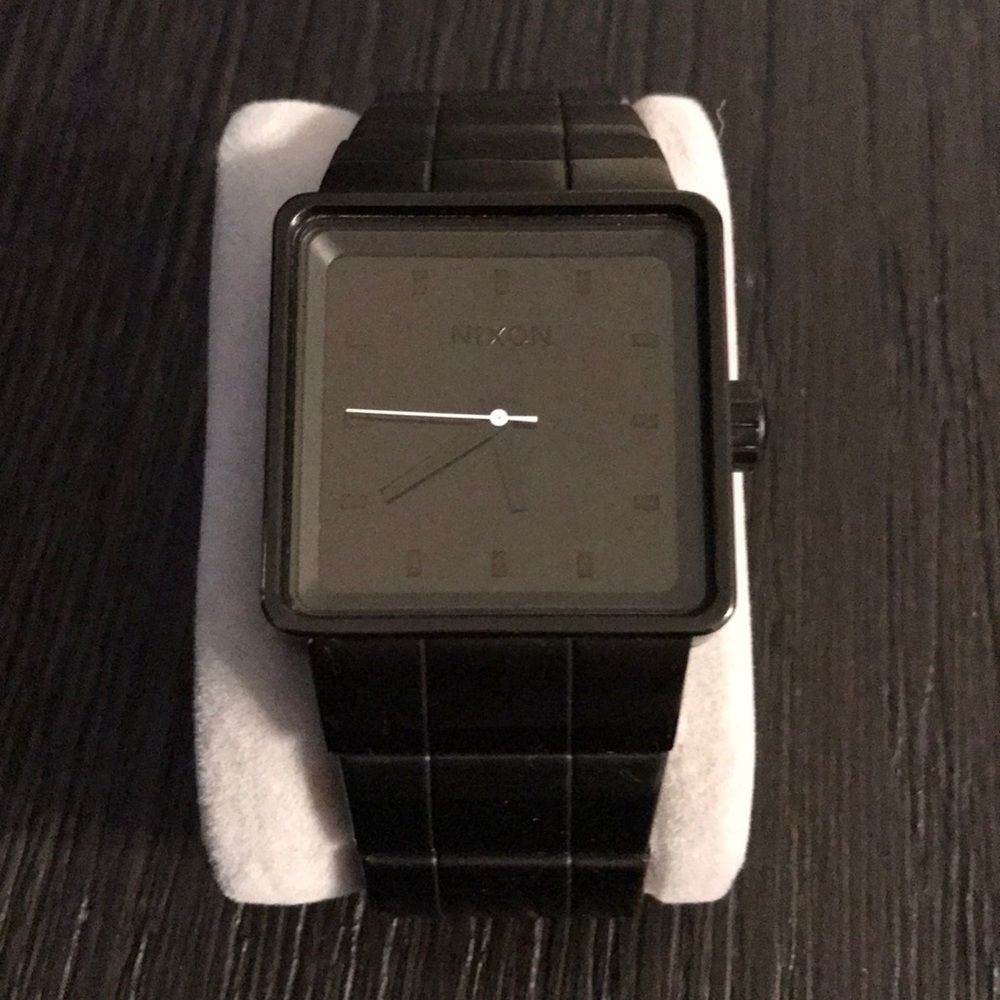 Nixon Quattro Watch - Black